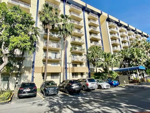 801 NW 47th Ave #915W
