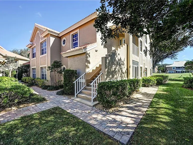 13900 Southampton Dr #3004 — Photo 1