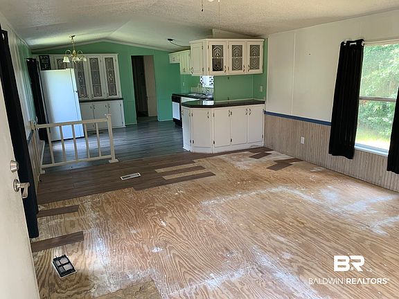 2nd image of 7075A 6th St