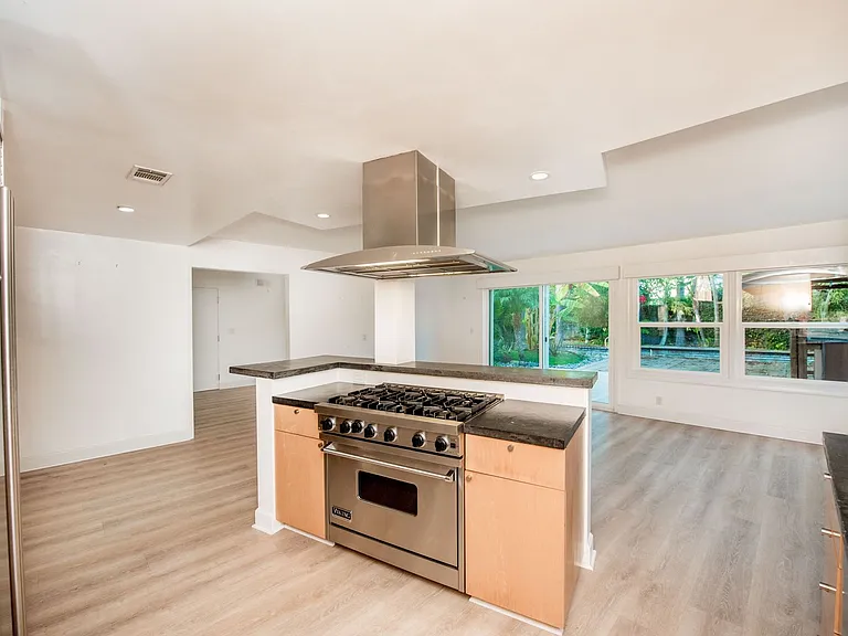 9941 Hot Springs Dr — Photo 15