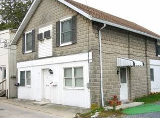 83 Gross St #B, Ephrata, PA 17522