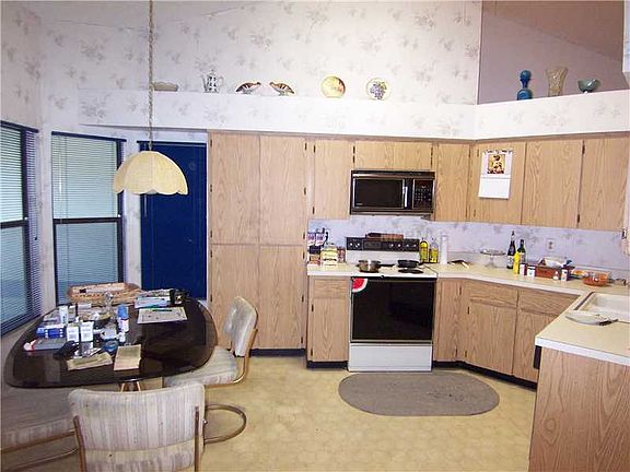5th image of 8714 Boysenberry Dr