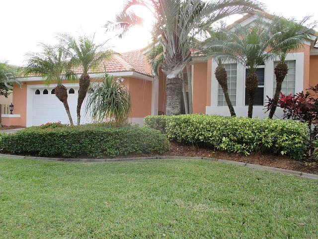 1st image of 724 Spanish Cove Dr