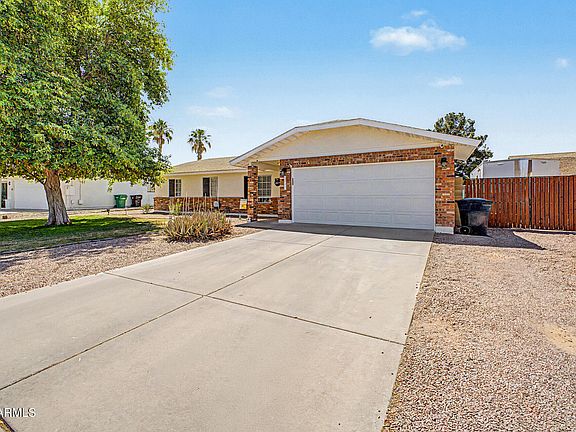 3rd image of 3747 E DULCIANA Avenue