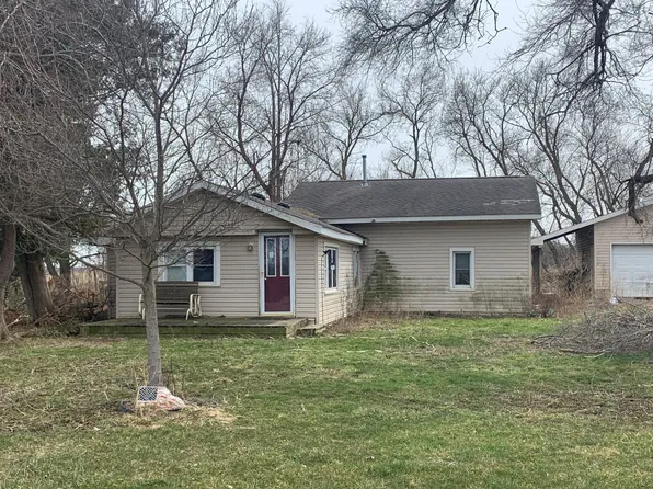 11469 Roosevelt Rd, Carson City, MI 48811