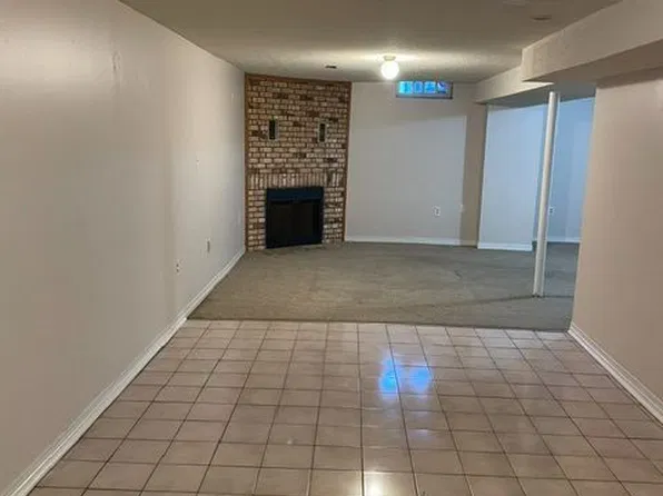 5547 River Grove Ave, Mississauga, ON L5M 3T6