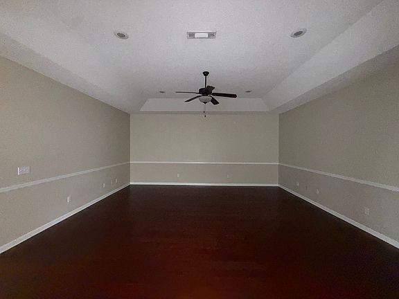 3rd image of 155 Wingate Ave