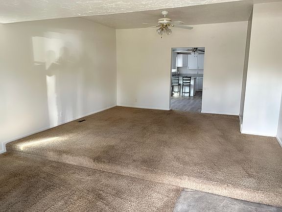 4th image of 237 N Stout Ave