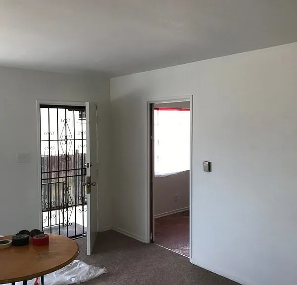 7857 Crenshaw Blvd — Photo 5