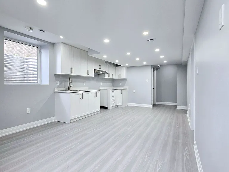 201 Roy McDonald Dr #LOWER — Photo 7