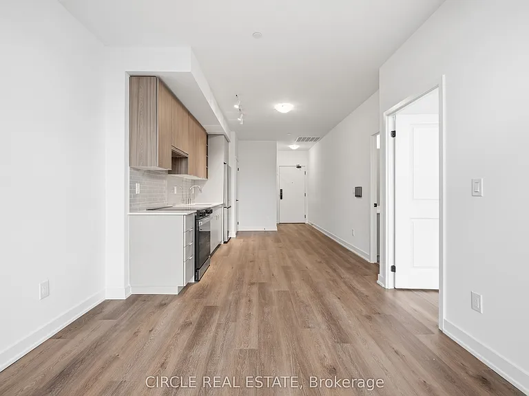 2075 Lakeshore Rd #505 — Photo 6