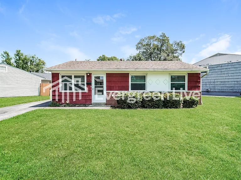 1550 Wilton Dr — Photo 1