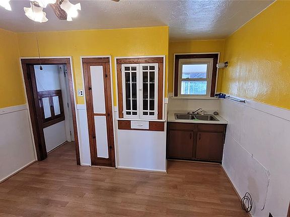 5th image of 6906 Leedale Dr