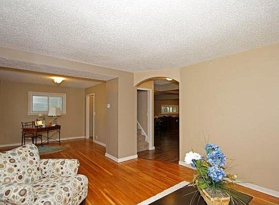 5th image of 2325 Brookdale Drive