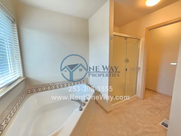 15410 87th Ave E, Puyallup, WA 98375