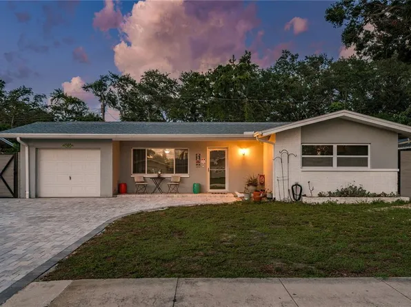 1144 Woodbrook Dr, Largo, FL 33770