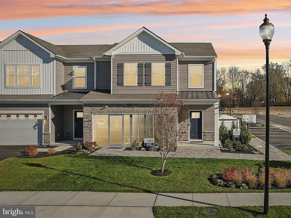 1st image of 49 Bryce Dr
