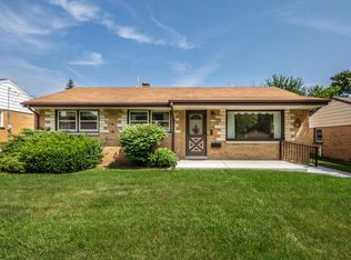 2938 S 72nd St, West Allis, WI 53219