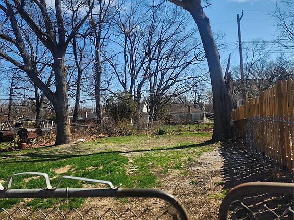 3rd image of 20022 Greenlawn St