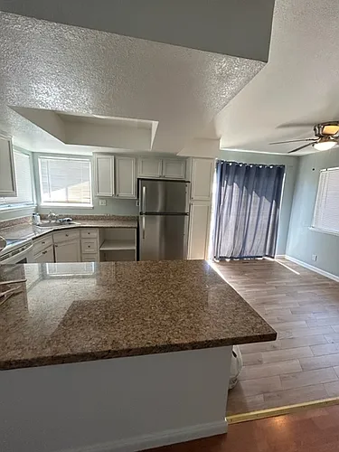 3233 Rockport Ave Photo 1