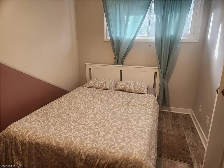135 Chalmers St S #72 — Photo 10