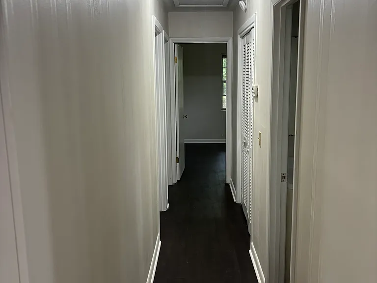 901 Carson Ln SW — Photo 5