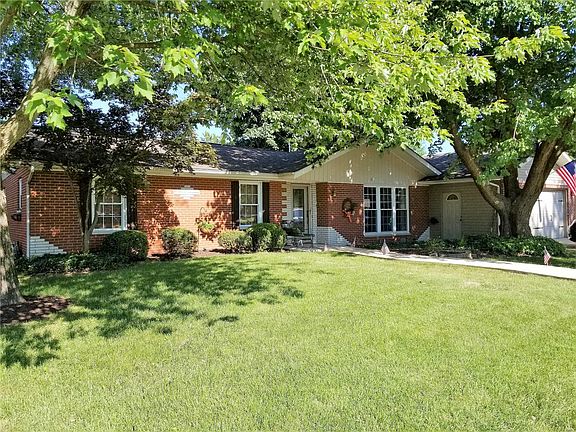 2nd image of 83 Shirlwin Dr