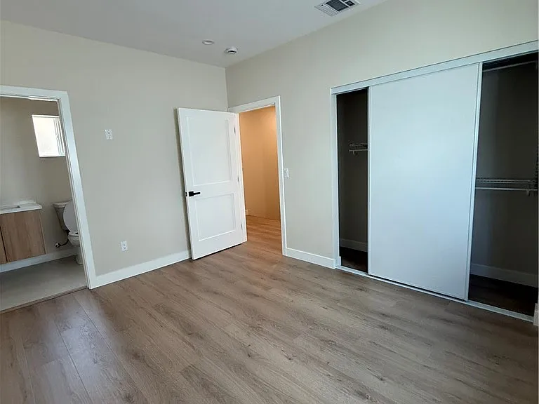 7826 Kyle St — Photo 10