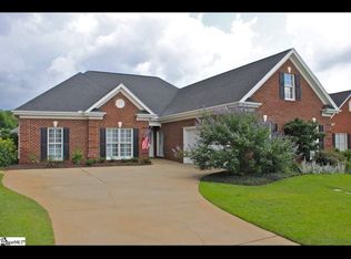6 Audrey Ln, Greenville, SC 29615