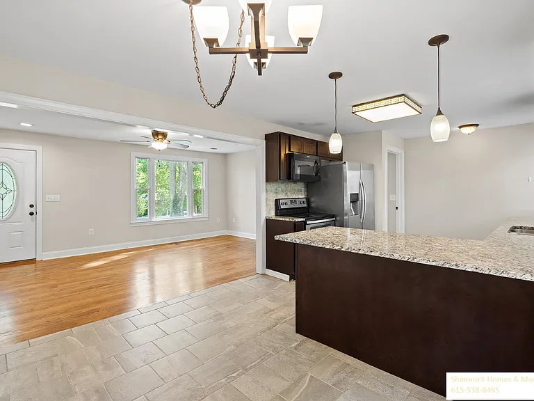 1235 Berwick Trl — Photo 30