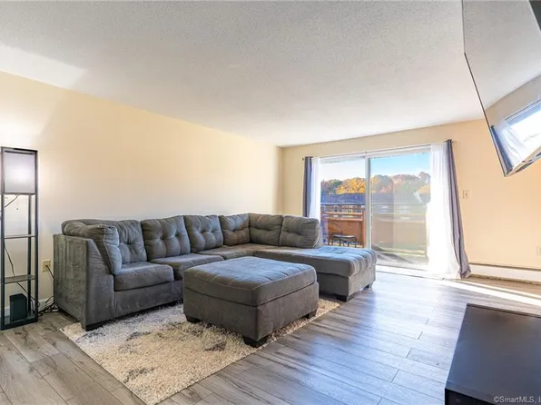 45 Jefferson Road #3-15, Branford, CT 06405