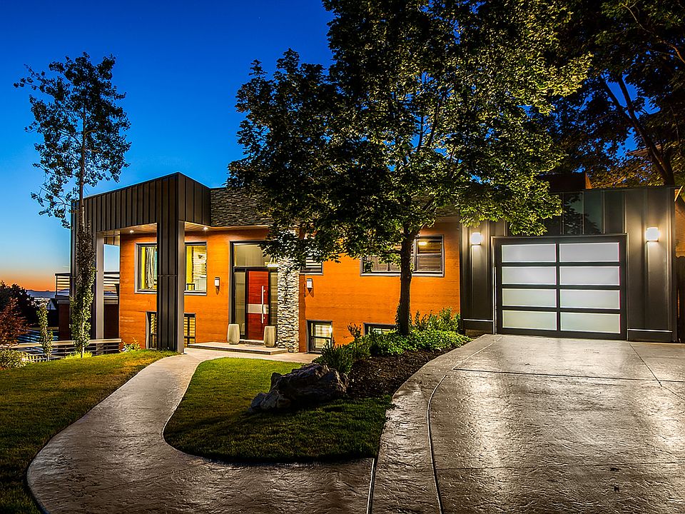 1st image of 3347 E Oakcliff Dr