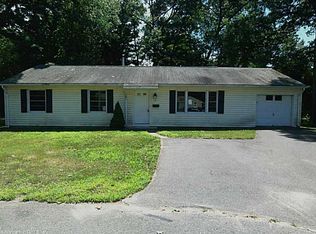 15 Cassidy Dr, Plainville, CT 06062