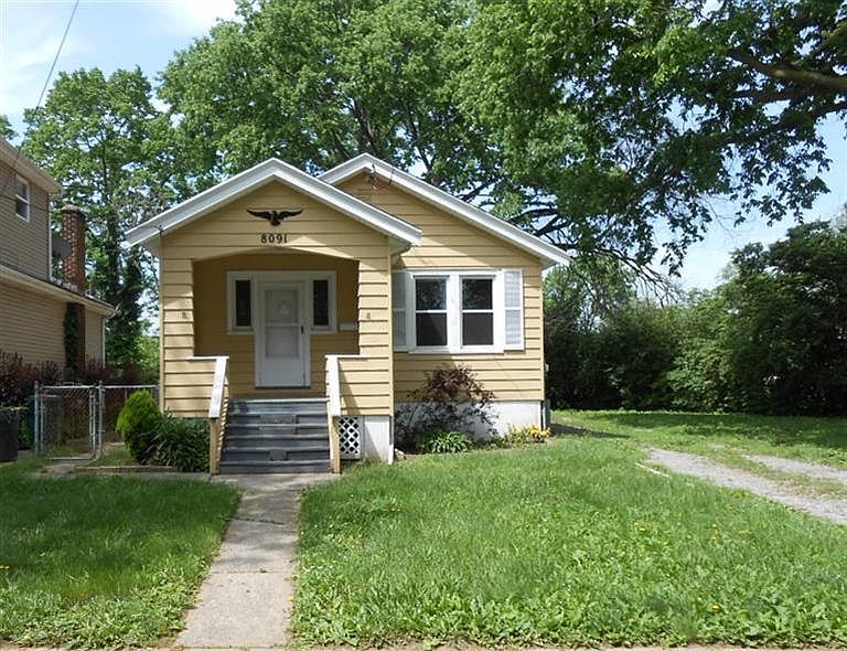 1st image of 8091 Woodbine Ave