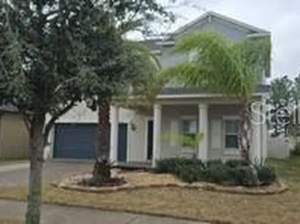 10215 Count Fleet Dr, Ruskin, FL 33573