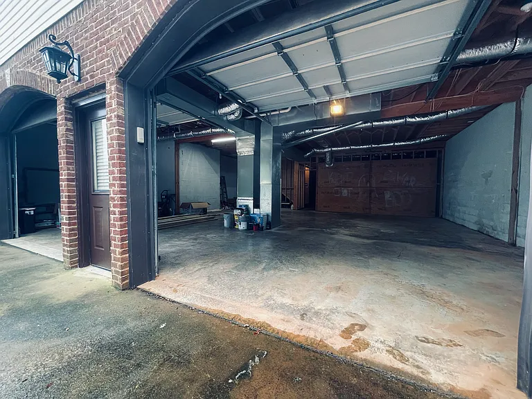 500 Crestview Ln — Photo 32