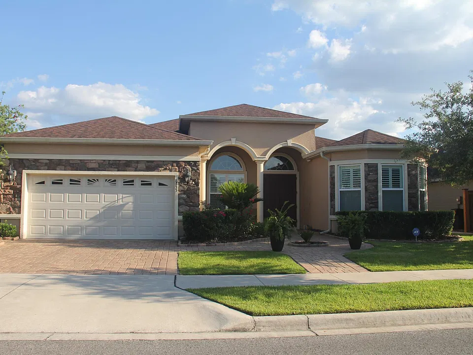 8755 SW 80th Ave