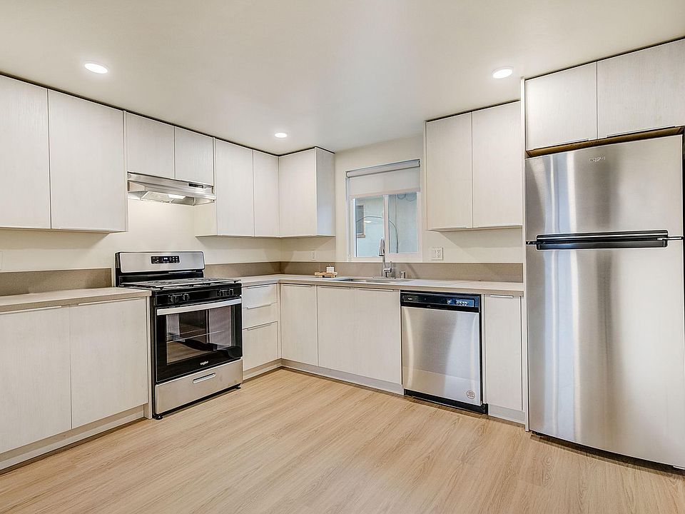 1st image of 626 N Kingsley Dr #2B-1Ba-850Sqft
