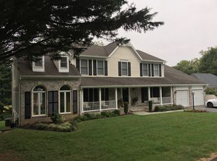 9 Hillchase Ct, Baltimore, MD 21208