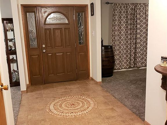 3rd image of 1210 S Canyon Pl