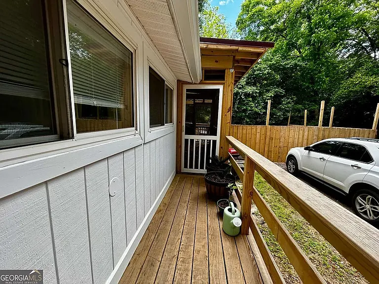 259 N Oliver St #A — Photo 37