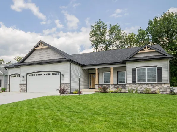 11531 New Trails Dr, Osceola, IN 46561