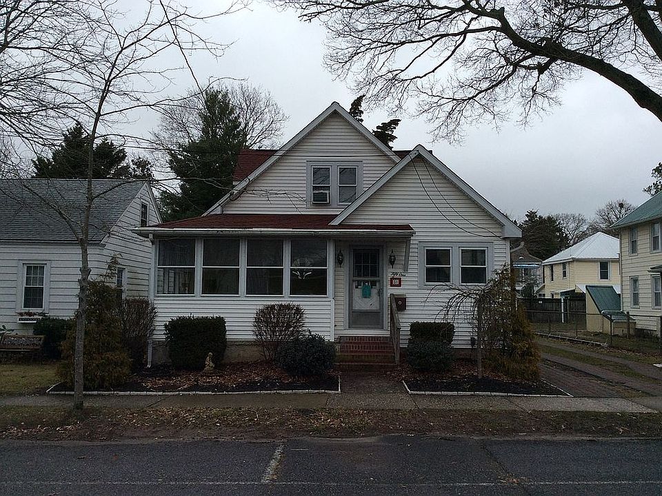 Main house street view, new 