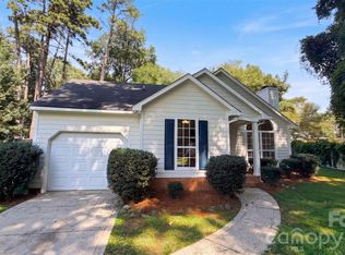 6223 Sunbridge Ct, Charlotte, NC 28269