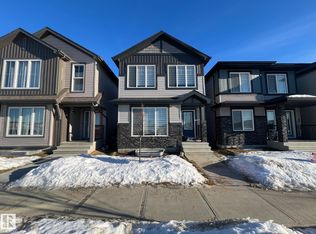 17919 71st St NW, Edmonton, AB