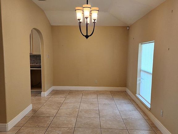 3rd image of 115 Palo Alto Dr