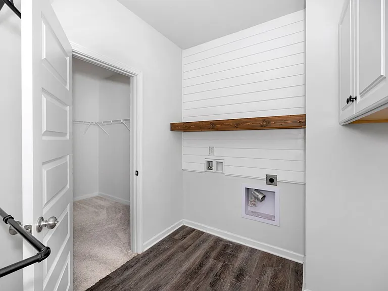171 Kingswood Dr — Photo 20