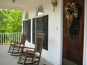 2nd image of 1012 Hanover Ct