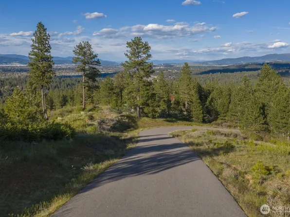 10610 E Hallett, Spokane, WA 99206