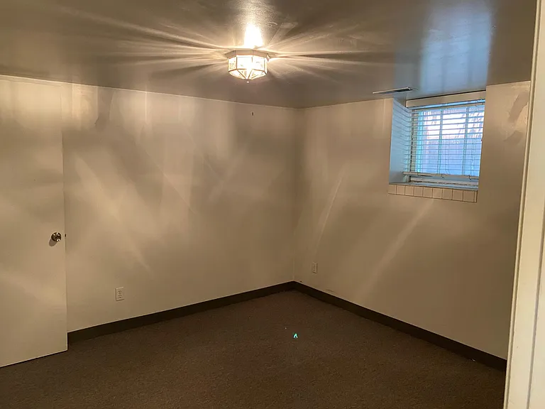249 S Douglas St #4 — Photo 7
